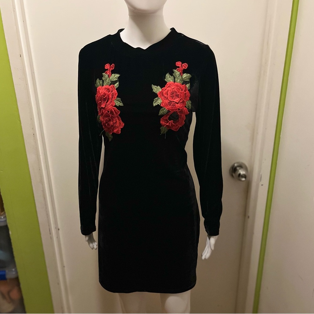 Black Velvet Dress with Embroidered Red Roses. New with tags! XXL